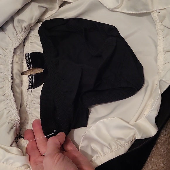 2 pc Black Special Occasion dress - size 6 months - Picture 6 of 11